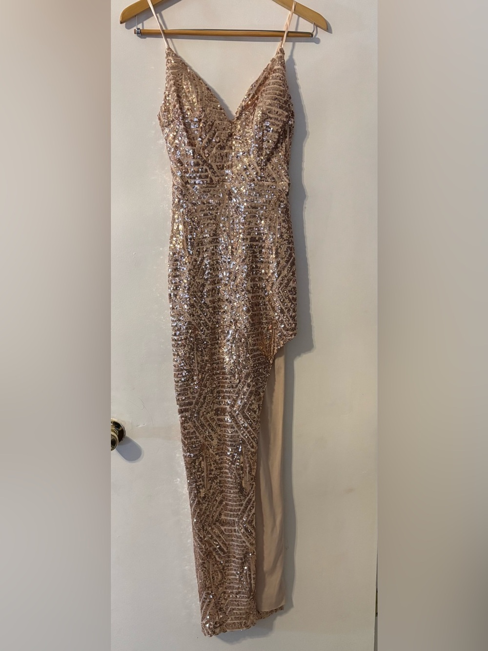 Sequined V-Neck Asymmetric Evening Dress - Rose Gold